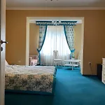 Provans Отель *