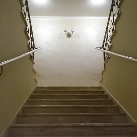 Ξενοδοχείο Provans *